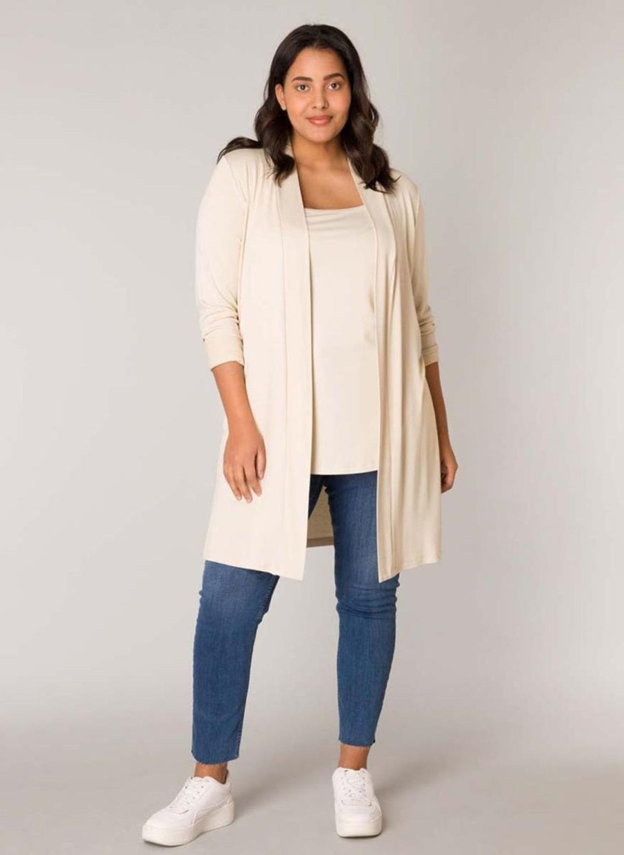 Base Level Curvy | Base Level Curvy Base Level Curvy Vest Ayla Long 001 Light Beige