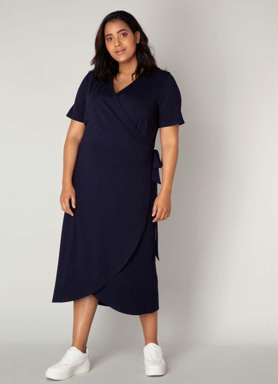 Base Level Curvy | Base Level Curvy Base Level Curvy Jurk Abbie 034 Dark Blue