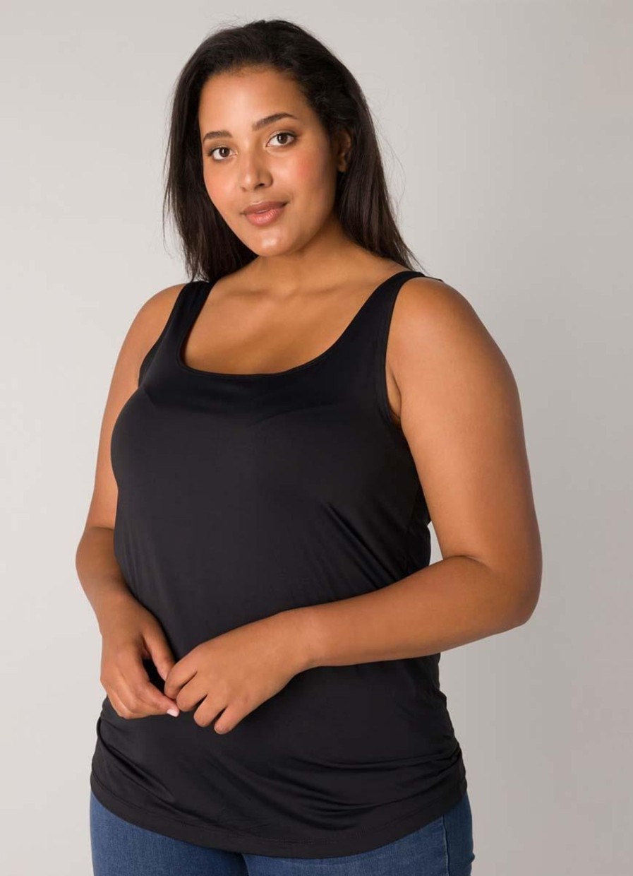 Base Level Curvy | Base Level Curvy Base Level Curvy Top Yanne 084 Black