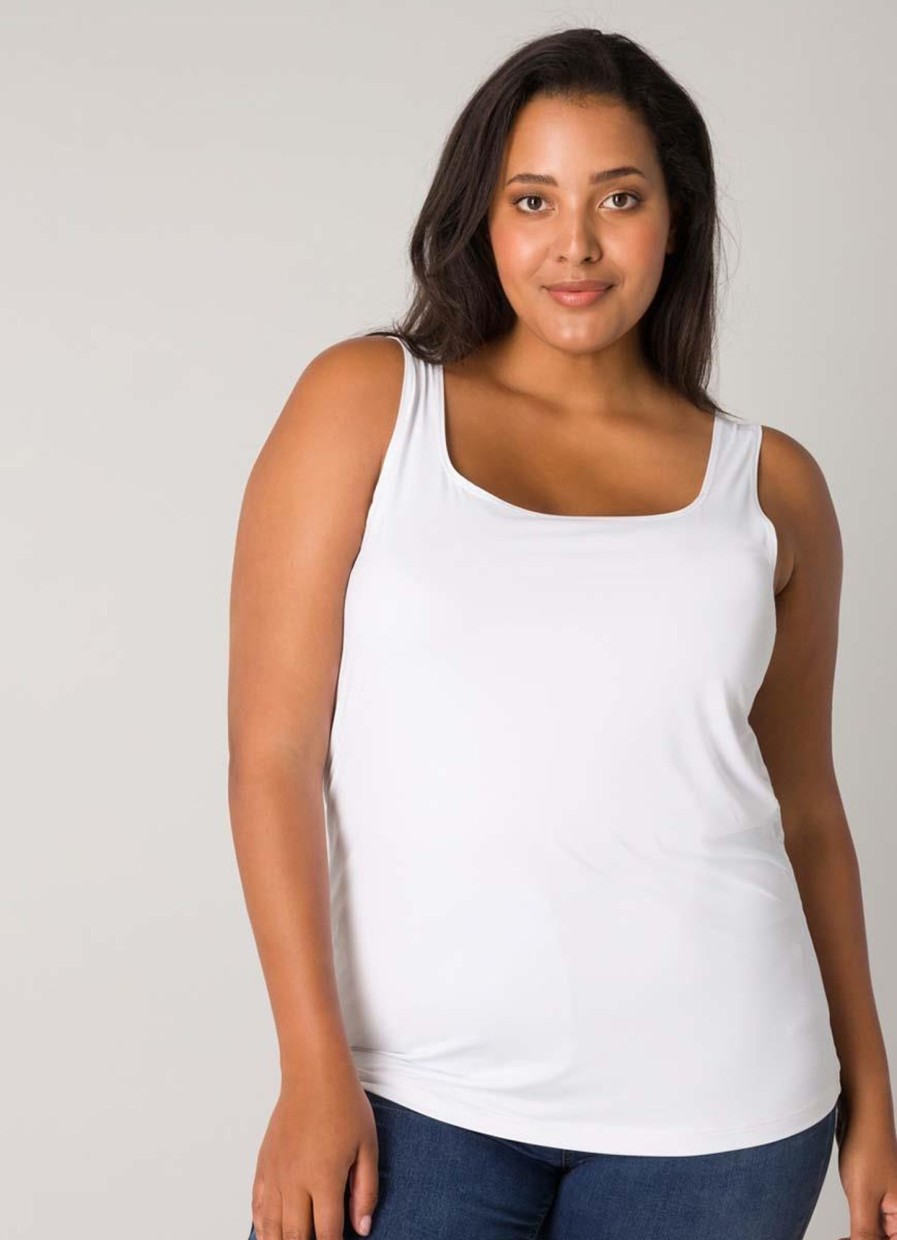 Base Level Curvy | Base Level Curvy Base Level Curvy Top Yanne 084 White