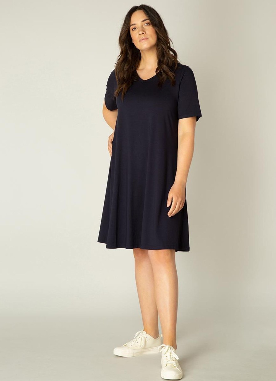 Base Level Curvy | Base Level Curvy Base Level Curvy Jurk Abernathy 027 Dark Blue