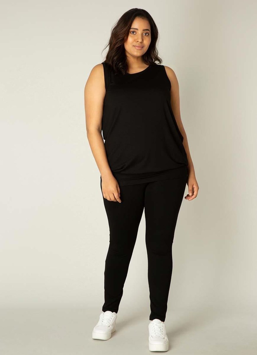 Base Level Curvy | Base Level Curvy Base Level Curvy Top Yasmina 032 Black